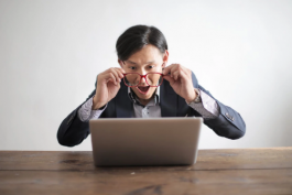 拼多多客服沟通中的禁语与违规词汇解析